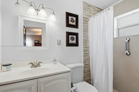 9411 SW 30th Terrace Miami FL 33165