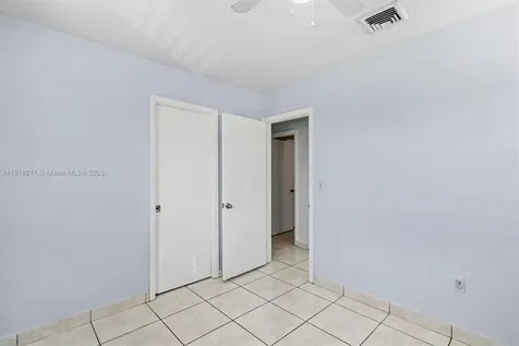 9411 SW 30th Terrace Miami FL 33165