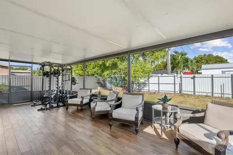 9411 SW 30th Terrace Miami FL 33165