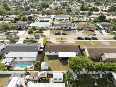 9411 SW 30th Terrace Miami FL 33165