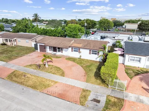 9411 SW 30th Terrace Miami FL 33165
