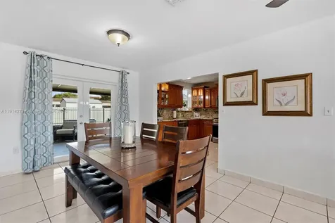 9411 SW 30th Terrace Miami FL 33165