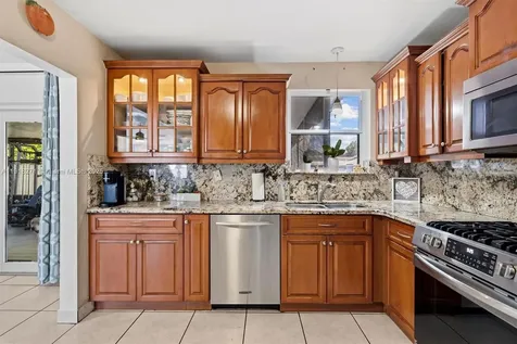 9411 SW 30th Terrace Miami FL 33165