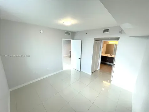 7875 NW 107th Avenue Doral FL 33178