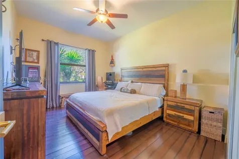 13372 SW 40th Street Davie FL 33330