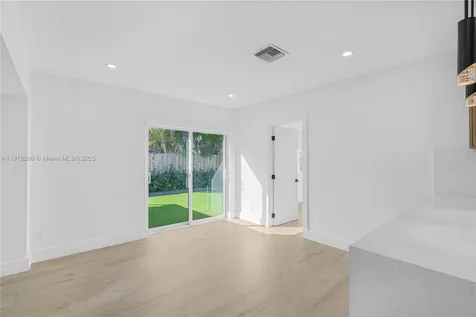 1116 N 31st Avenue Hollywood FL 33021