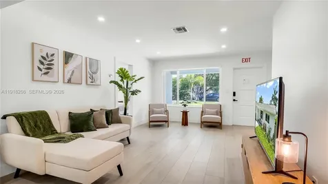 1116 N 31st Avenue Hollywood FL 33021