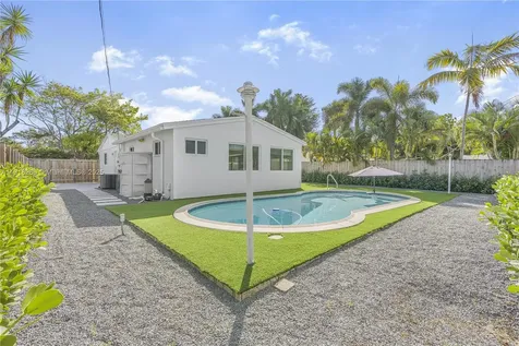 1116 N 31st Avenue Hollywood FL 33021