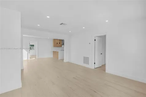 1116 N 31st Avenue Hollywood FL 33021