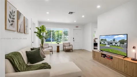 1116 N 31st Avenue Hollywood FL 33021