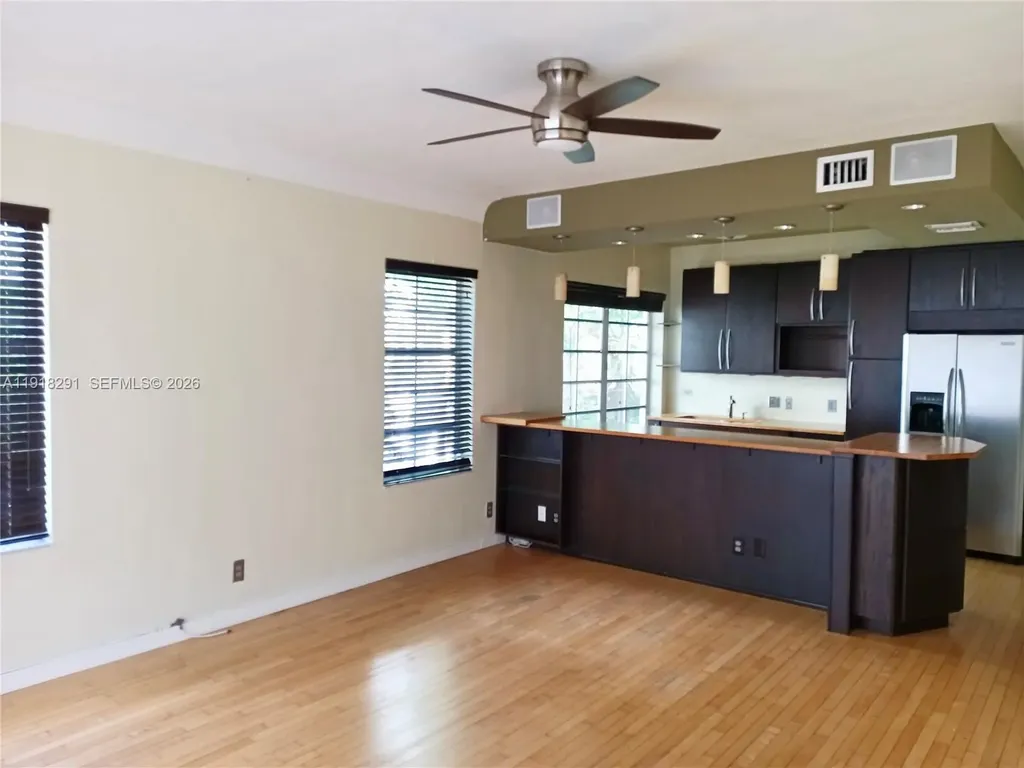 935 9th Street Miami Beach FL 33139