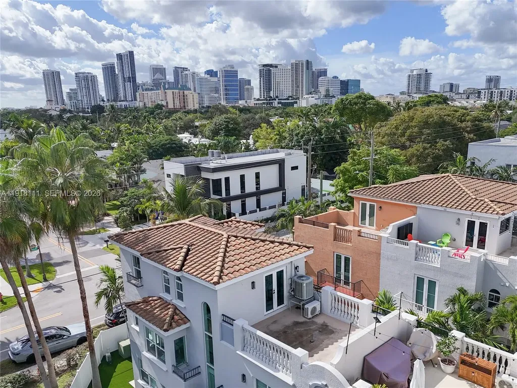 601 NE 11th Avenue Fort Lauderdale FL 33304