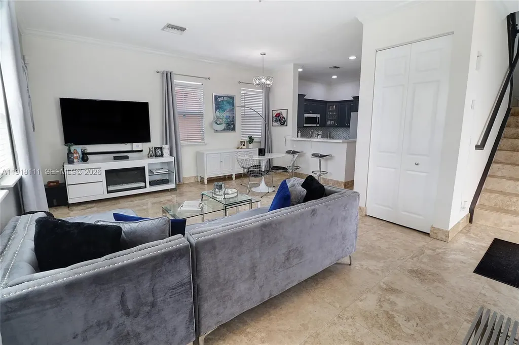 601 NE 11th Avenue Fort Lauderdale FL 33304