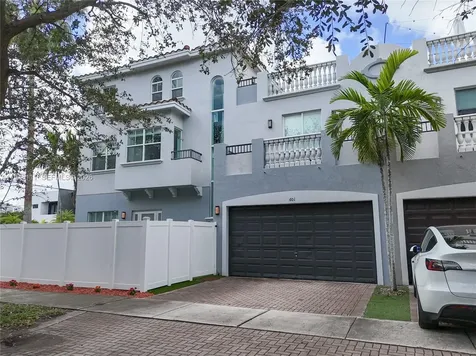 601 NE 11th Avenue Fort Lauderdale FL 33304