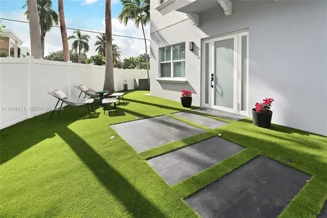 601 NE 11th Avenue Fort Lauderdale FL 33304
