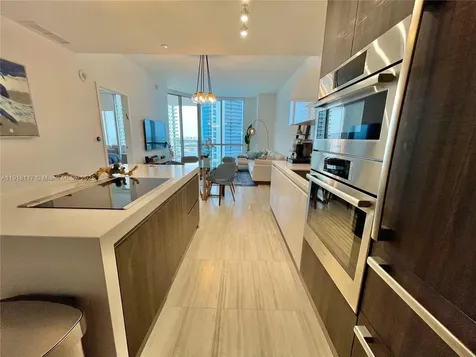 851 NE 1st Avenue Miami FL 33132