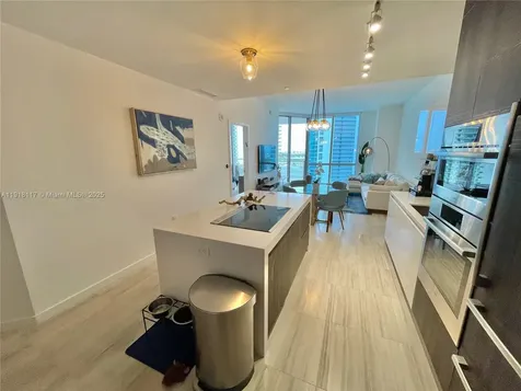 851 NE 1st Avenue Miami FL 33132