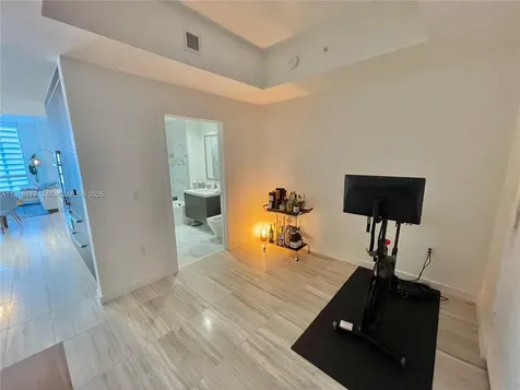 851 NE 1st Avenue Miami FL 33132
