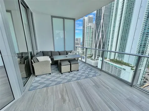 851 NE 1st Avenue Miami FL 33132