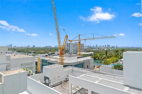 4391 Collins Avenue Miami Beach FL 33140