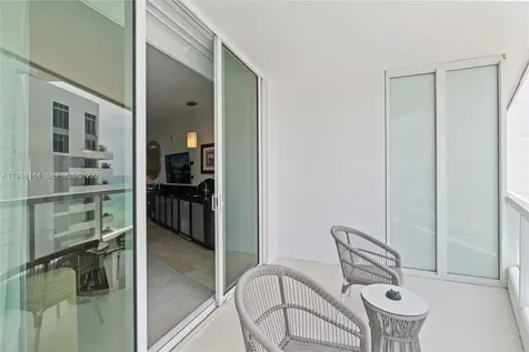 4391 Collins Avenue Miami Beach FL 33140