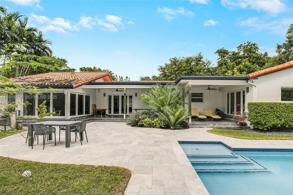 259 E Shore Drive Miami FL 33133