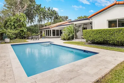 259 E Shore Drive Miami FL 33133
