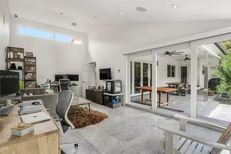259 E Shore Drive Miami FL 33133