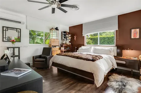 259 E Shore Drive Miami FL 33133