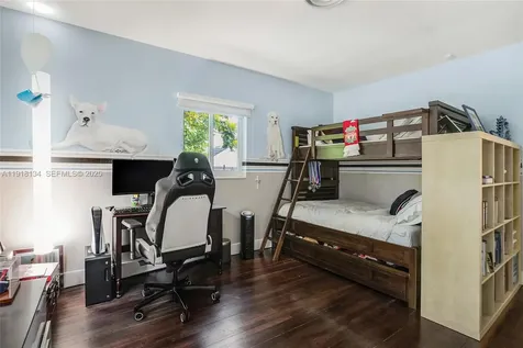 259 E Shore Drive Miami FL 33133