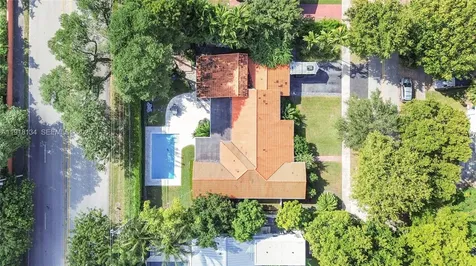 259 E Shore Drive Miami FL 33133