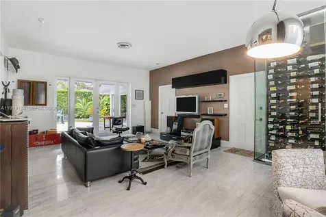 259 E Shore Drive Miami FL 33133