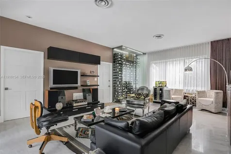259 E Shore Drive Miami FL 33133