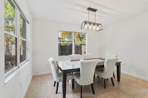 11505 NW 71st Street Doral FL 33178