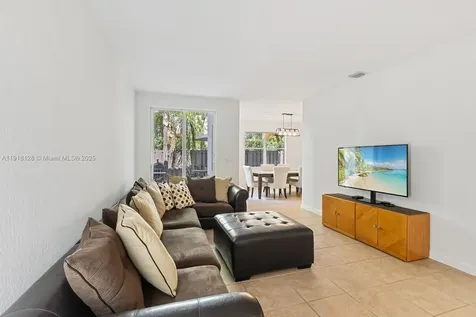 11505 NW 71st Street Doral FL 33178