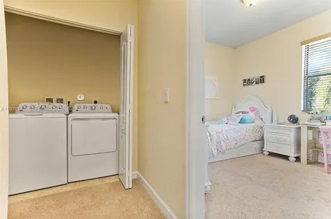 8456 Lake Majesty Lane Parkland FL 33076