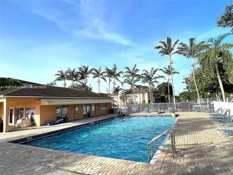 3690 N 56th Avenue Hollywood FL 33021