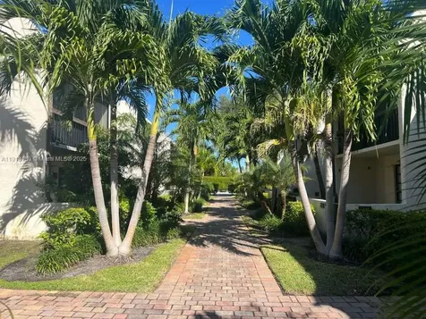 721 SE 1st Way Deerfield Beach FL 33441
