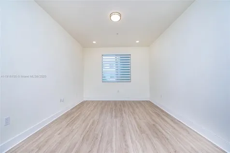 10290 NW 64th Terrace Doral FL 33178