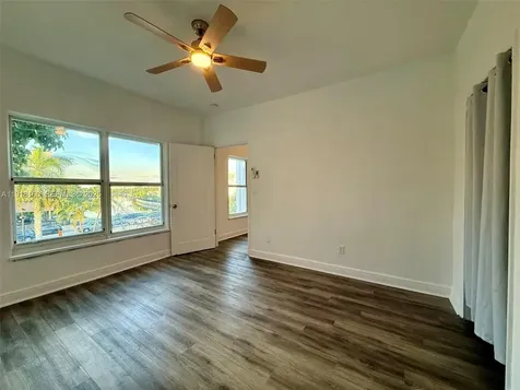 4035 N Meridian Avenue Miami Beach FL 33140