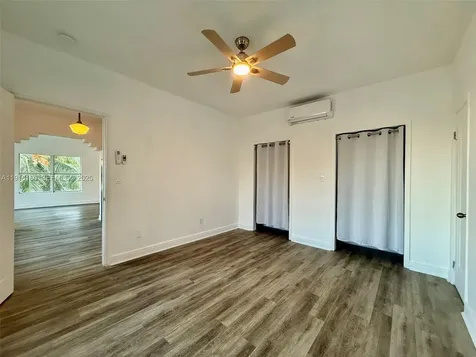 4035 N Meridian Avenue Miami Beach FL 33140