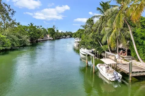 4035 N Meridian Avenue Miami Beach FL 33140