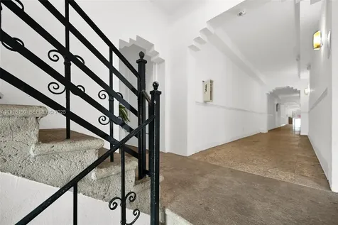 4035 N Meridian Avenue Miami Beach FL 33140