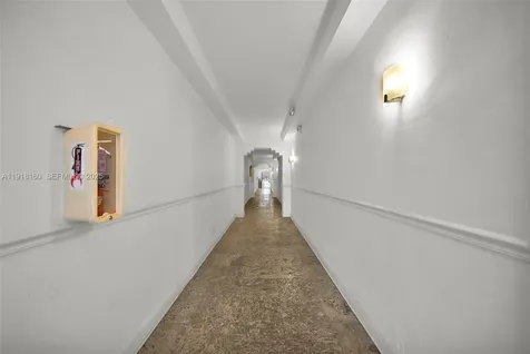 4035 N Meridian Avenue Miami Beach FL 33140