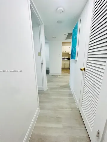 100 Lincoln Road Miami Beach FL 33139