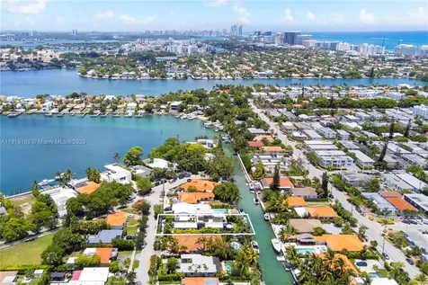 8055 Noremac Avenue Miami Beach FL 33141