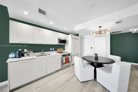 45 SW 9th Street Miami FL 33130