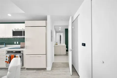 45 SW 9th Street Miami FL 33130