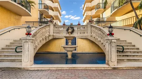 8888 Collins Avenue Surfside FL 33154
