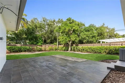 8910 NE 9th Court Miami FL 33138
